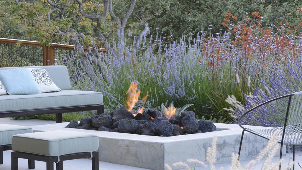 The Heart of the Backyard: Fire pit landscape ideas from designers